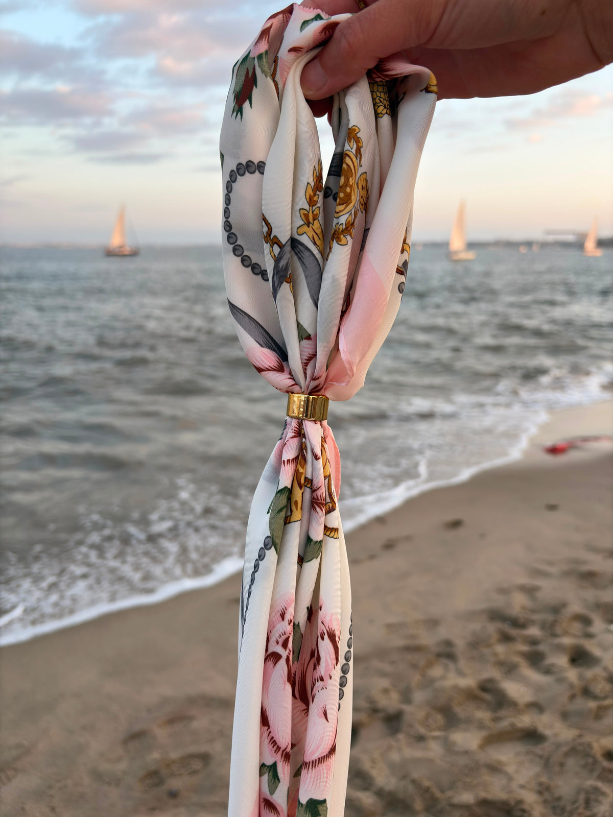 Jardin Scarf held at the beach